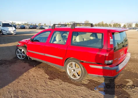 2004 Volvo V70 R z USA, uszkodzony, nr VIN YV1SJ52Y842398200